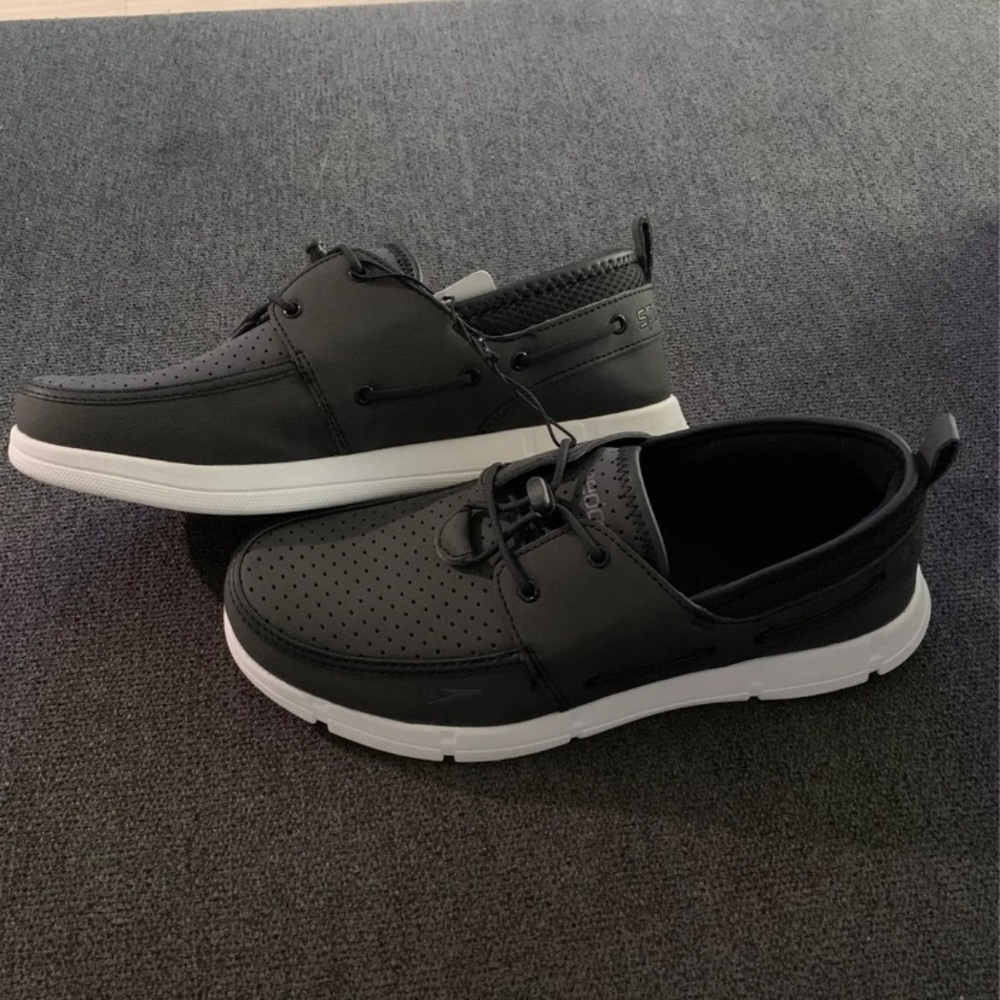 Men’s speedo shoes